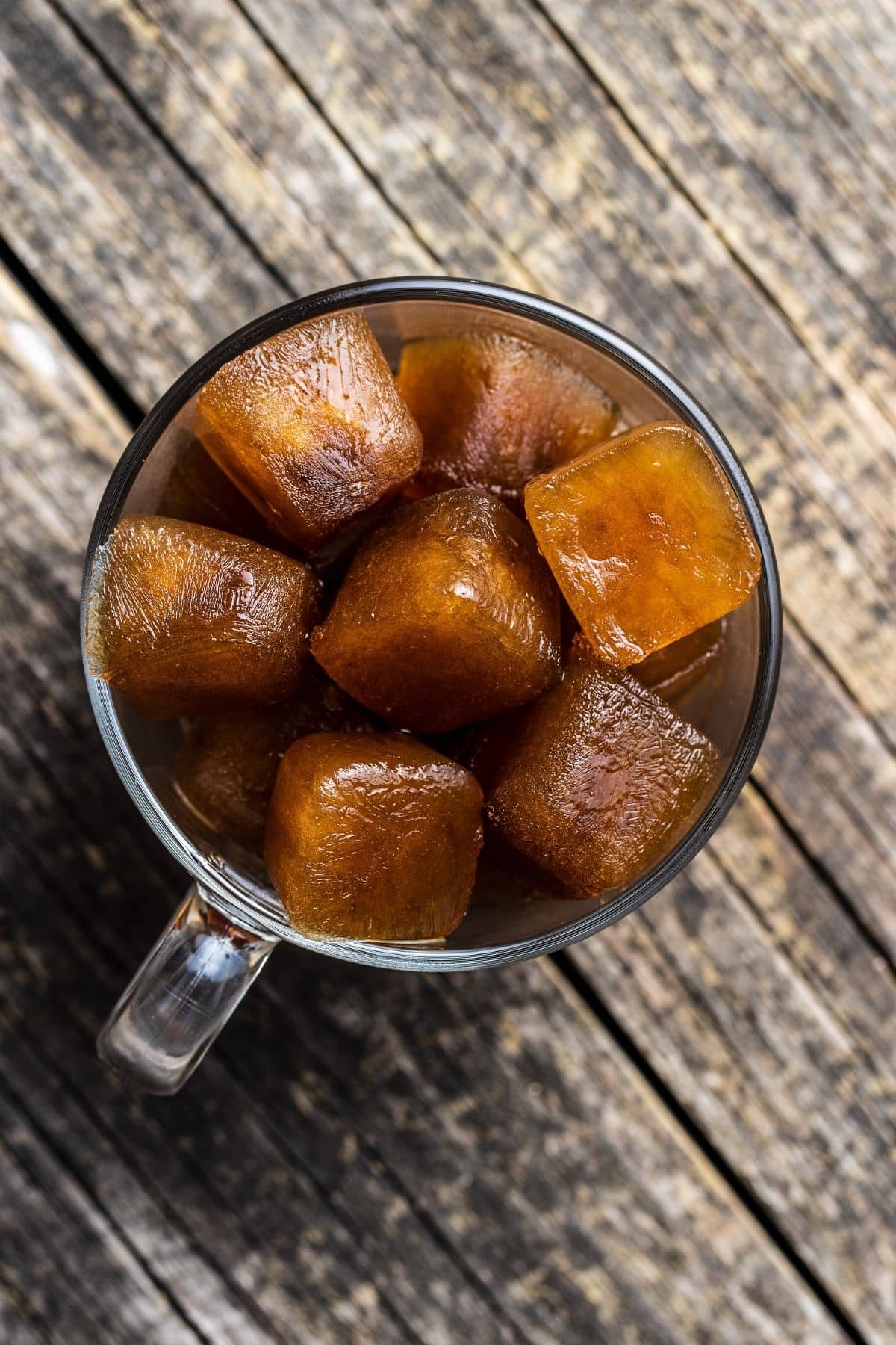 https://www.cleaneatingkitchen.com/wp-content/uploads/2022/05/dish-of-coffee-ice-cubes.jpg