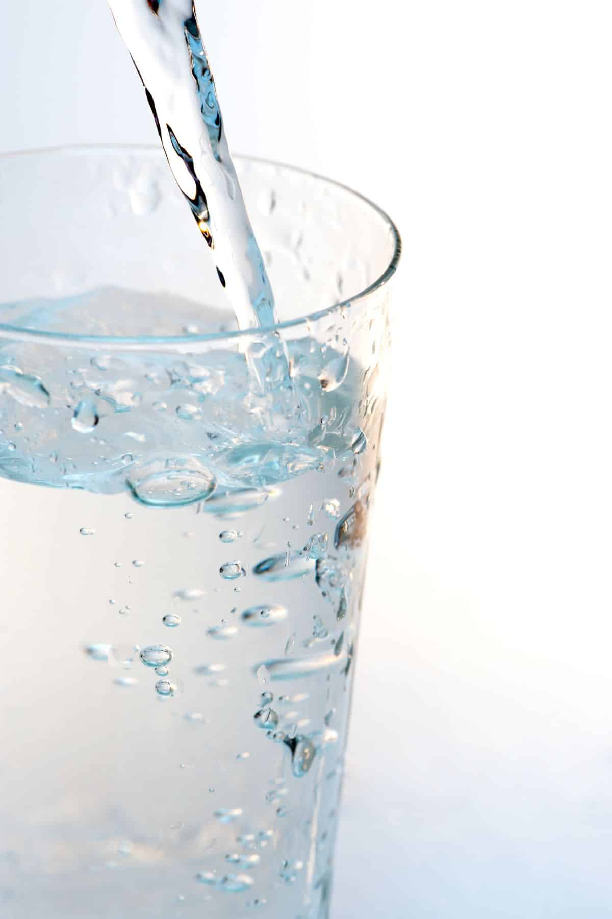 Distilled Water Nutrition Facts and Health Benefits
